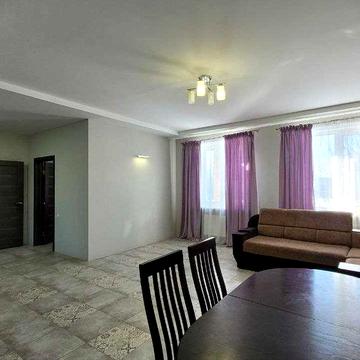 Продаж комфортного будинку з душею у с. Крячки, 17 км від Києва