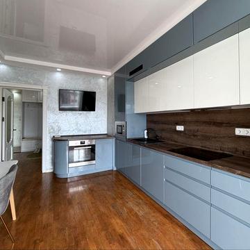 Здам 2-кімнатну квартиру в новобудові вул. Руська