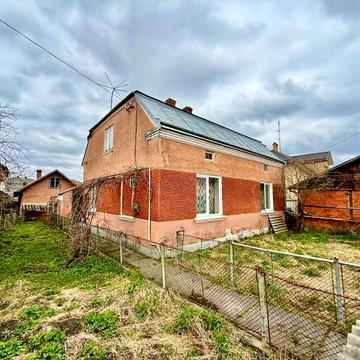 Продається добротний цегляний будинок у м. Ходорів, вул. Д. Галицького