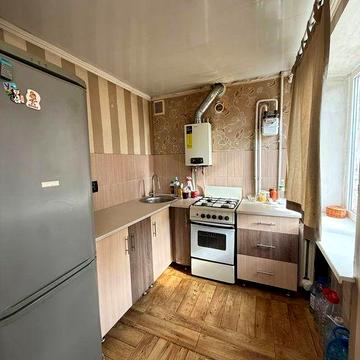 Оренда 3к студії на Петра Калнишевського