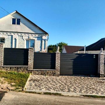 Продається будинок від власника в гарному та зручному районі.