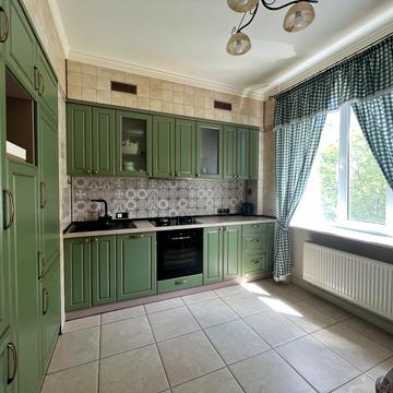 Джона Маккейна вул. (Івана Кудрі), 37