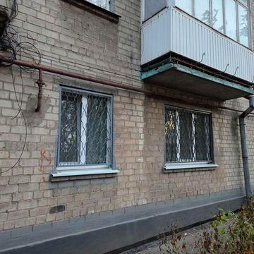 Продам 2х комнатная квартира Кирпичный дом с ремонтом и мебелью