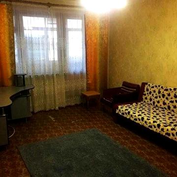 2к квартира в доме с ГАЗом, метро Масельского