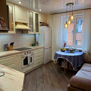 Продам 2 кімнатну квартиру на Павловому полі