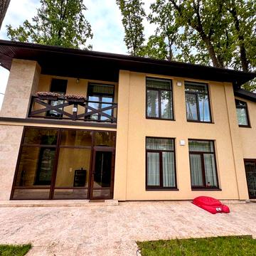 Продаж будинку, лісова Буча, з ремонтом 220 м², 10 соток, басейн,без %