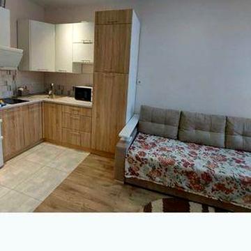 Сдам студию 6 фонтана ЖК Лимнос для женщины