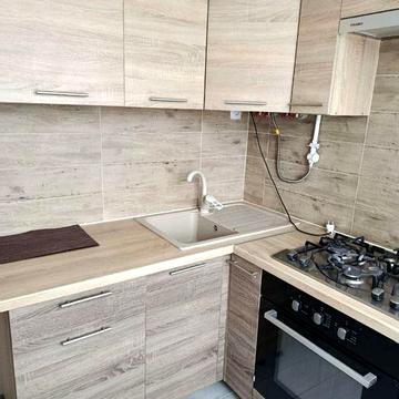 Затишна 2-к квартира в центрі міста