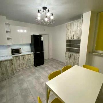 Оренда двокімнатної квартири вул. Дж. Леннона