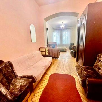 Продаж 2 квартири за ціною однієї  біля Шевченківського гаю