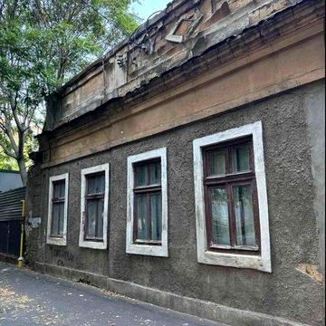 Продам 4 комнат.квартиру на Михайловской
