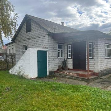 Продам 2 будинки в одному  дворі с. Садки