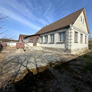 Продаж будинку на Богунії