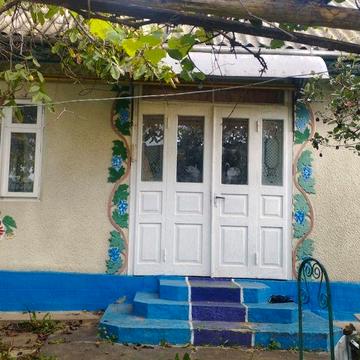 Продам будинок всі деталі за телефоном