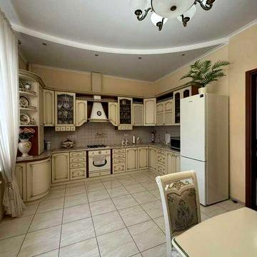 ТИХИЙ ЦЕНТР! 3 СПАЛЬНИ! Метро Ярослава Мудрого! Продам 4К 160 м2