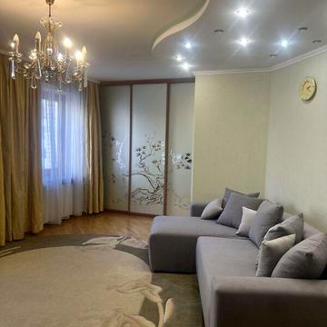 Довгострокова оренда 4к Квартира Липи Юрія вулиця