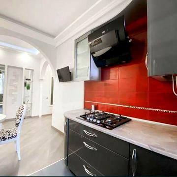 Аренда 2 х Ком кв Ул Дерибасовская Сталинка Балкон Газ Центр