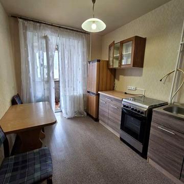 Здам 2к. Низ Поля, 7 хвилин до парку Л. Глоби