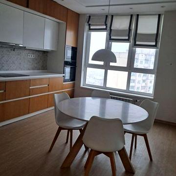 Нерухомість комфортабельна 3 к квартира МЕТРО Вирлиця  Вірменська 6