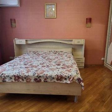 Оренда великоі 3К кваритири. Центр