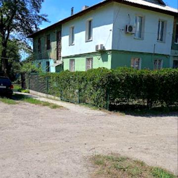 Продам 2к.кв.г.Днепр,ул Камянская 1,автономное отопление.