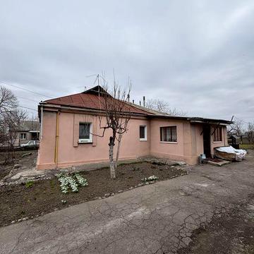 Продам частину будинку в місті Узин