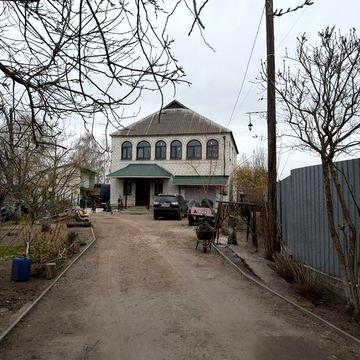 Продам 2-поверховий будинок з ділянкою|Великий двір, заізд, госп.спору