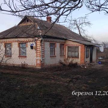 Будинок  у затишному і розвинотому селі