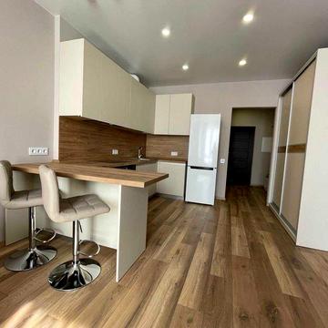 1-кв.,вул.Каховська 62-А, м. Лівобережна