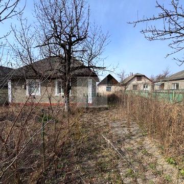 Продам будинок з великою земельною ділянкою