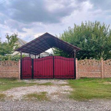 Продам будинок з меблями — готовий до проживання!