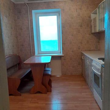 Продається 2-кімнатна квартира від власника пр миру 72