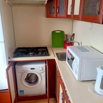 Сдаю 1ком , Кириловская 122/1