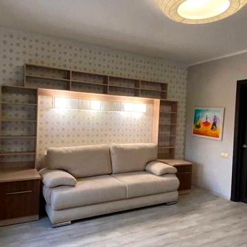 Оренда трикімнатної квартири , вулиця 8 Березня, 9б