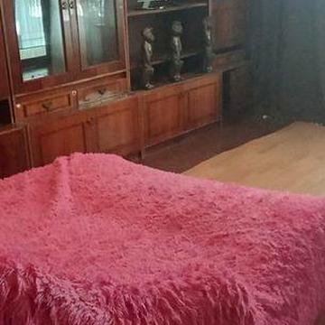 Здаеться 2 к квартира на Роменській . Без техніки.