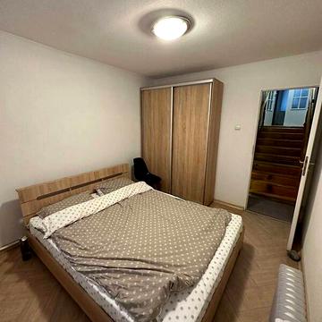 Довгострокова оренда 2к Квартира Старокозацька (Комсомольська) вулиця