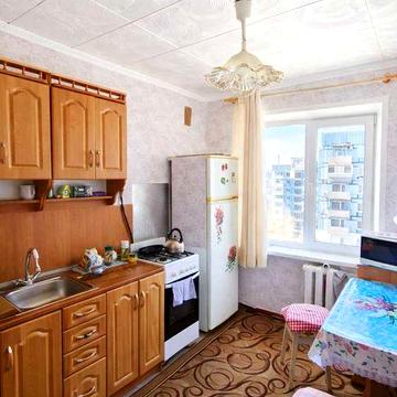 Продам 2К на Тополе-2 рядом с Сильпо и транспортом