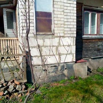 Продаж пів будинку