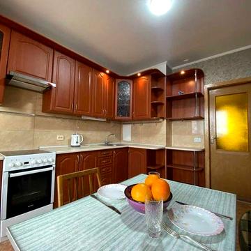 Оренда 1 кімнатної , по вулиці Вишняківська 3, Дарниця