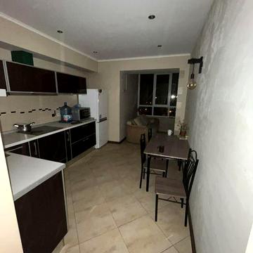 Продам двокімнатну квартиру 78м2