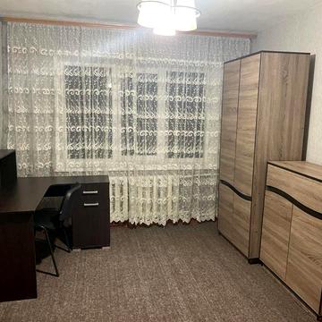 Здається  обнокімнатна квартира