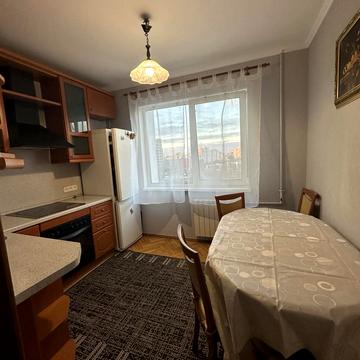 Вадима Гетьмана вул., 46