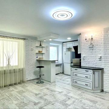 Здам затишну 1-к квартиру в самісінькому центрі міста