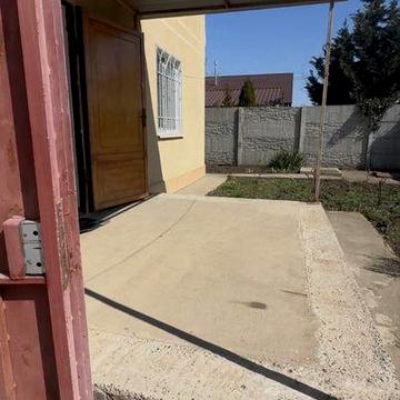 Дом из ракушечника, 10 соток( широкий фасад)