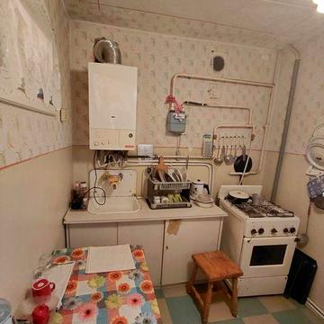 Продається трикімнатна квартира