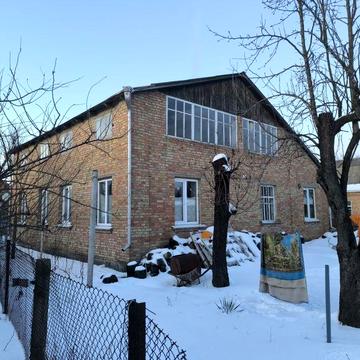 Капітальний будинок в Корсуні-Шевченківському