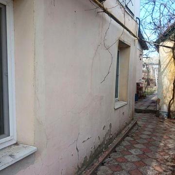 Здається  невеликий будинок Космос    можна військовим