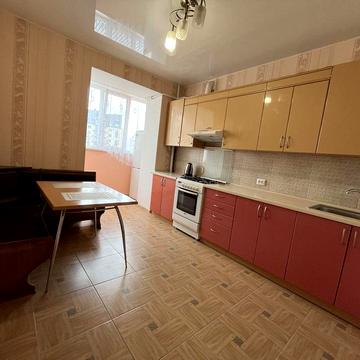 Оренда 1кімнатної укомплектованої новобудови на Озерній. 12000+кп