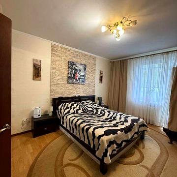 Продам 2комнатная Радужный ЛевитанаНебесной Сотни РемонтМебельТехника