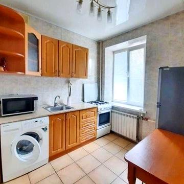 2 -х кімнатна квартира в оренду вул.  Петропавлівська